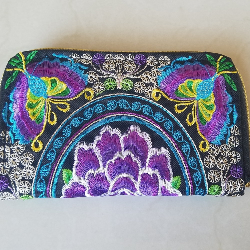 Mexican embroidered wallet.